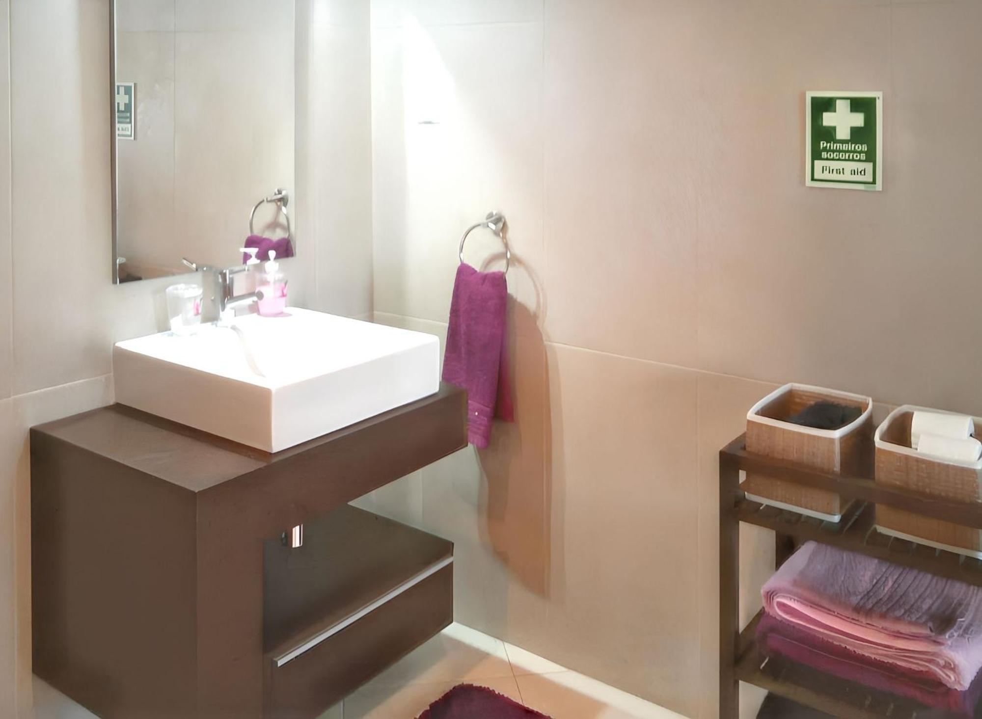 Apartamento Modern With Pool